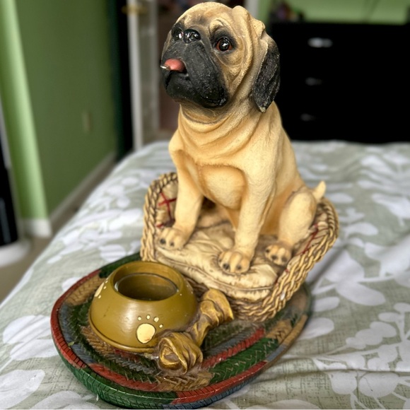 VTG Textured Pug Dog In Bed Doggy Lovers 3D Statue Candle Tea Light Holder - Picture 9 of 13